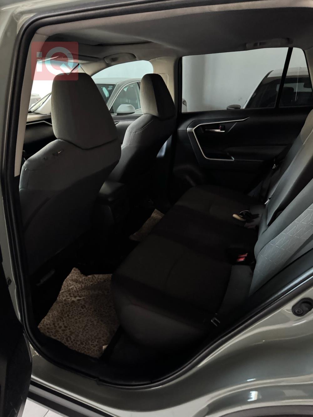 تويوتا راف 4